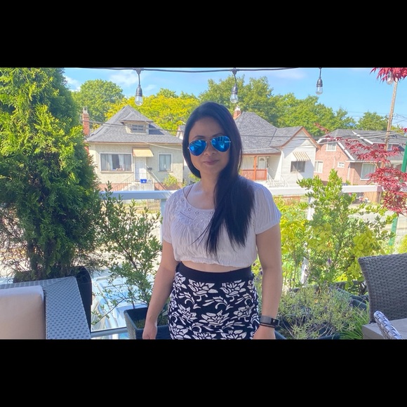 White puff sleeve crop top - Picture 5 of 5